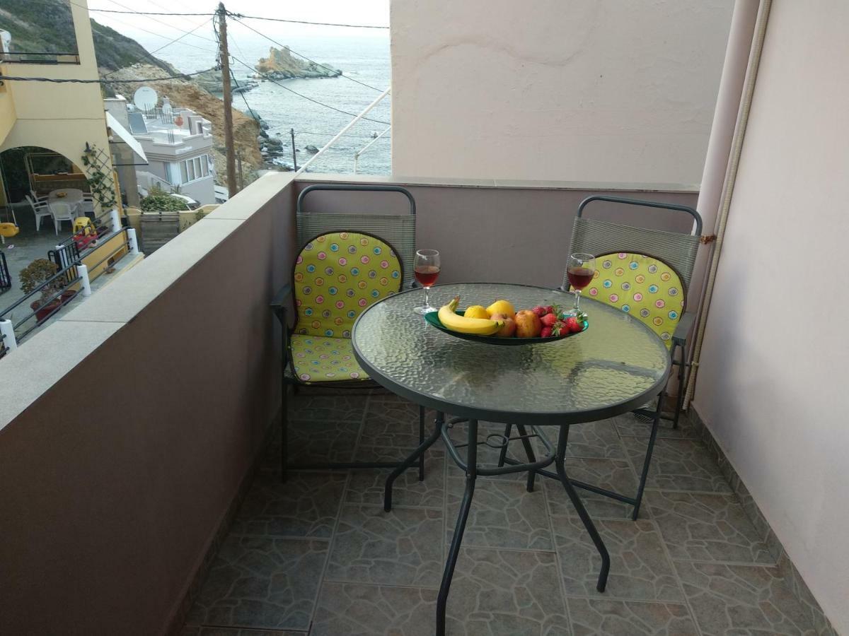 Mades Magic Place Agia Pelagia  Bagian luar foto